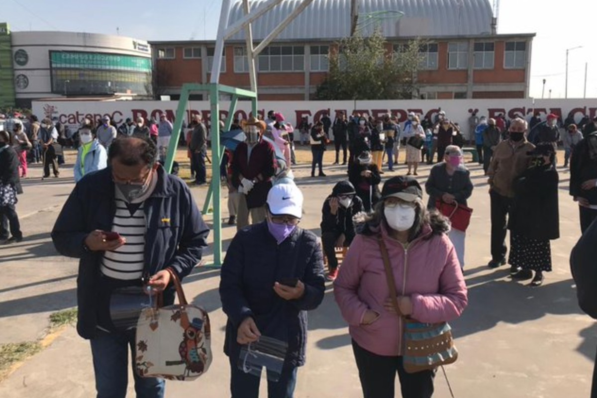 Caos en Ecatepec; cancelan apertura en centros de vacunación