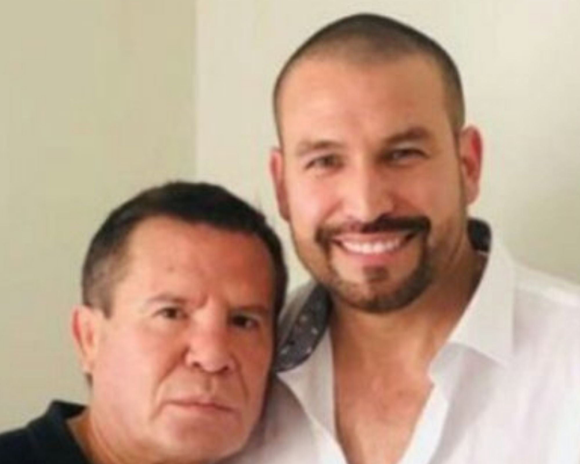 JC Chávez le lanza indirecta a Rafael Amaya tras supuesta crisis y le responde a su mánager
