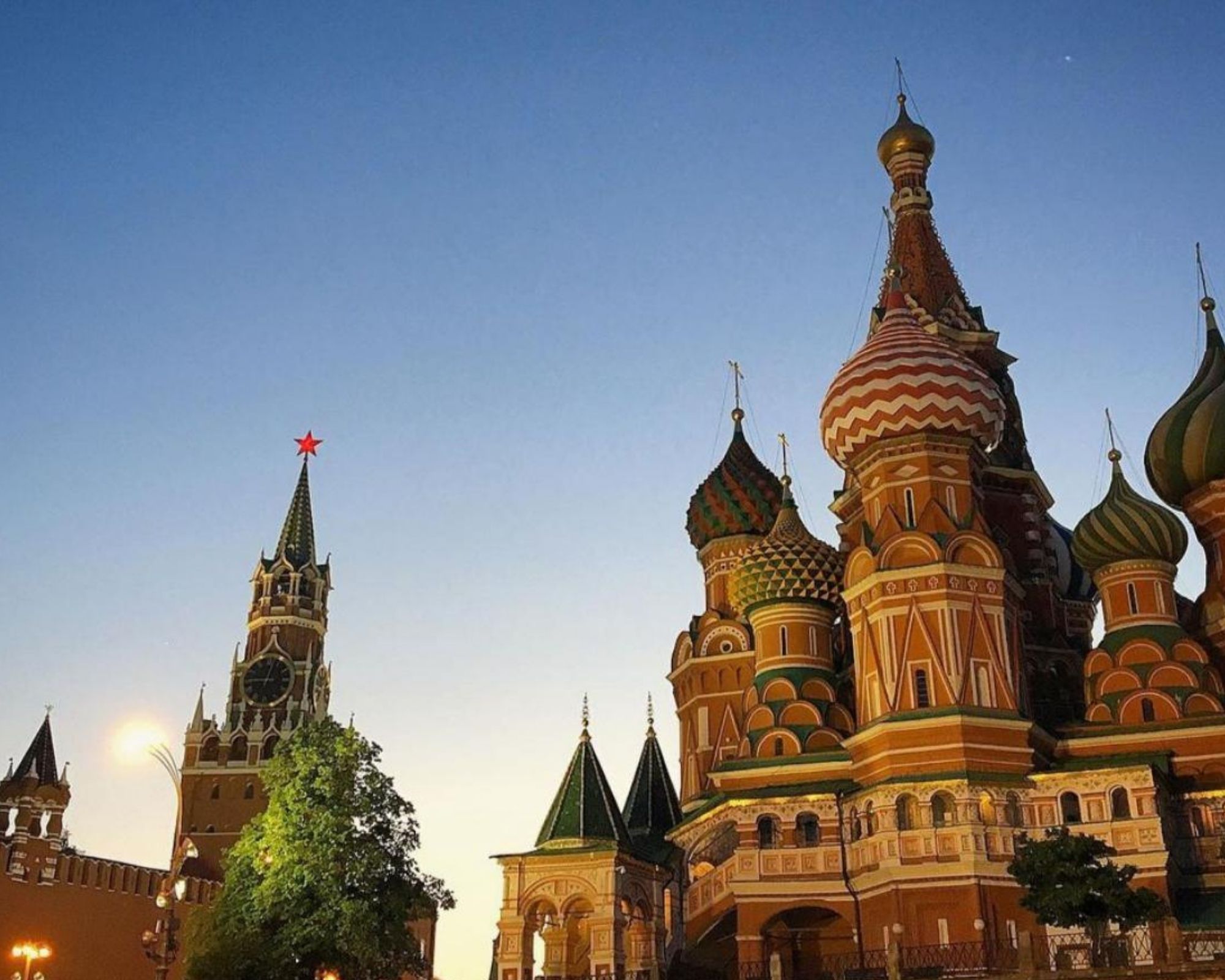 Rusia detiene a 150 personas en reunión de políticos independientes; los acusa de ser una “organización indeseable”
