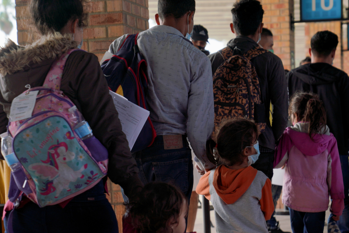 Abandonan en Guatemala a 75 migrantes caribeños, eran trasladados en Uber