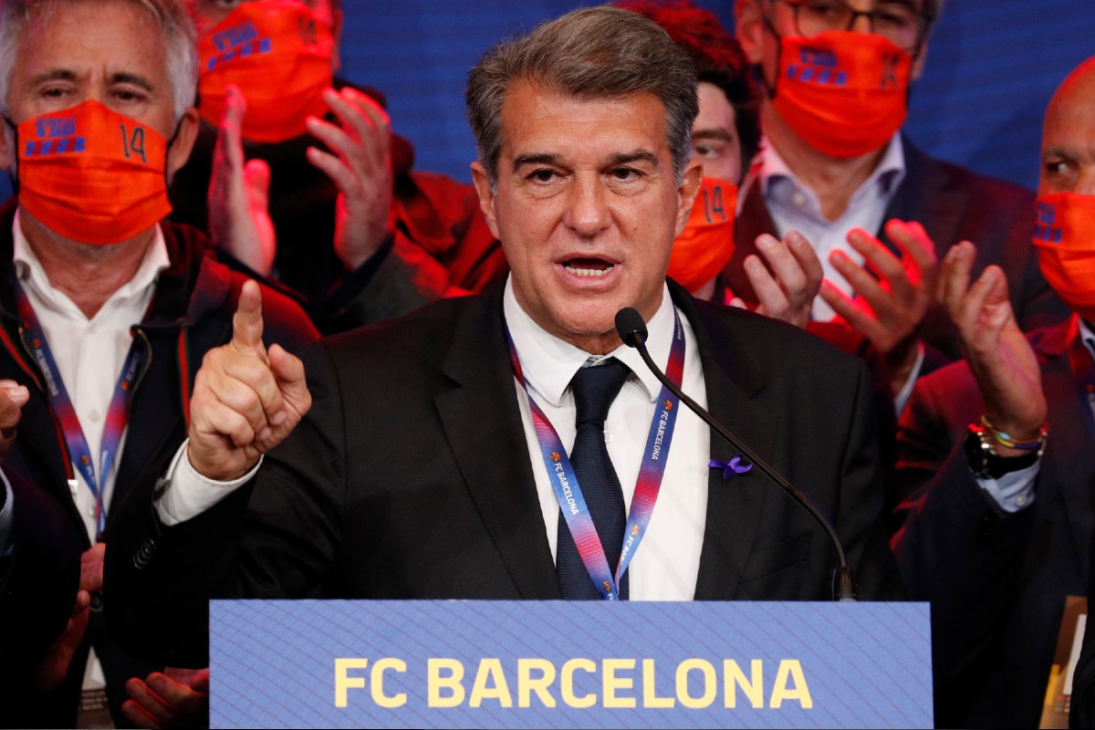 Joan Laporta es elegido presidente del FC Barcelona