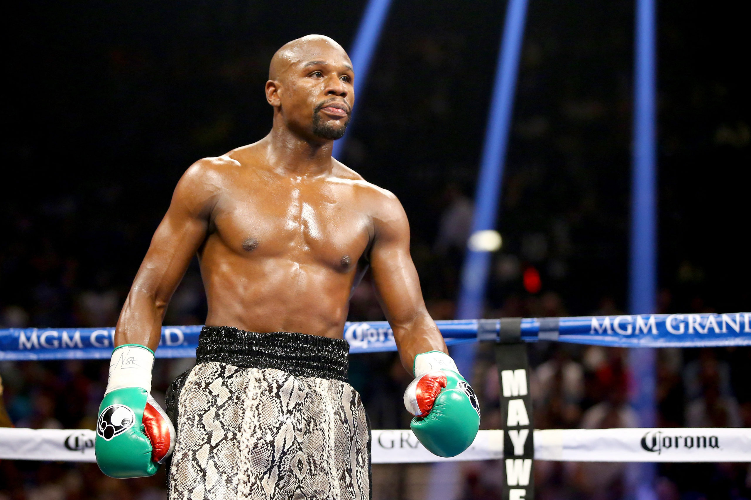 “Adversario fácil, dinero fácil”, estima Mayweather sobre su combate en Japón