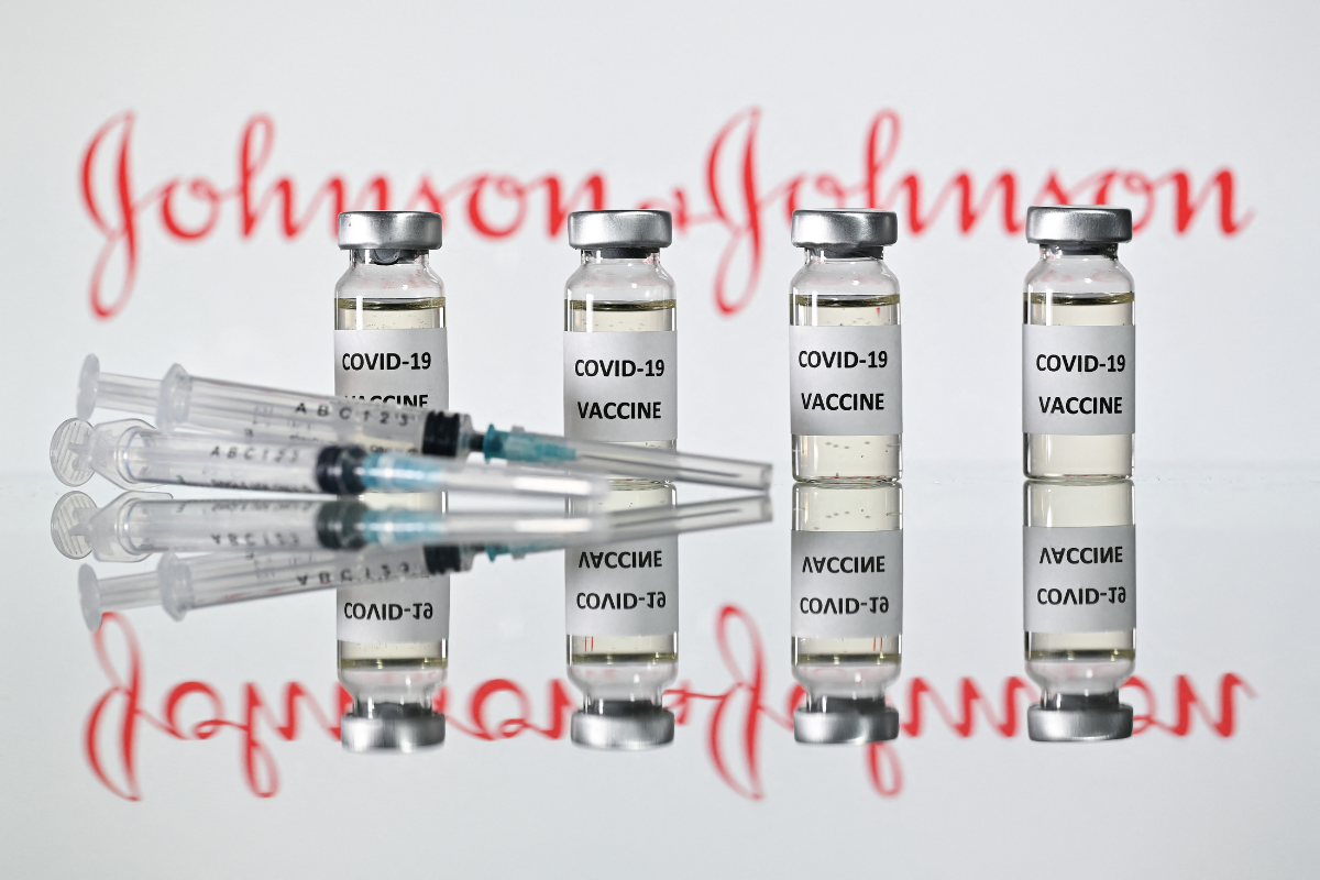 ¡Alerta! EU recomienda “pausar” uso de vacuna de J&J por temor a coágulos de sangre