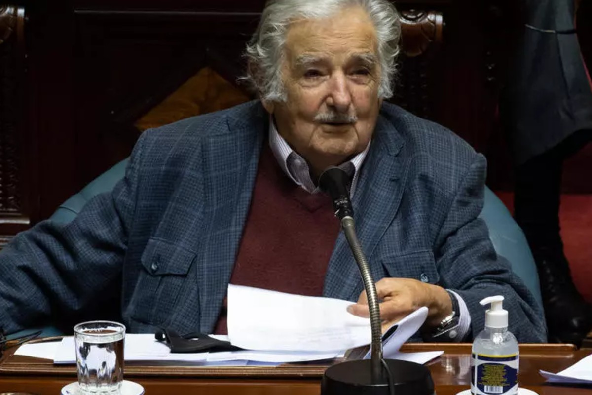Internan de urgencia a José Mujica, expresidente de Uruguay