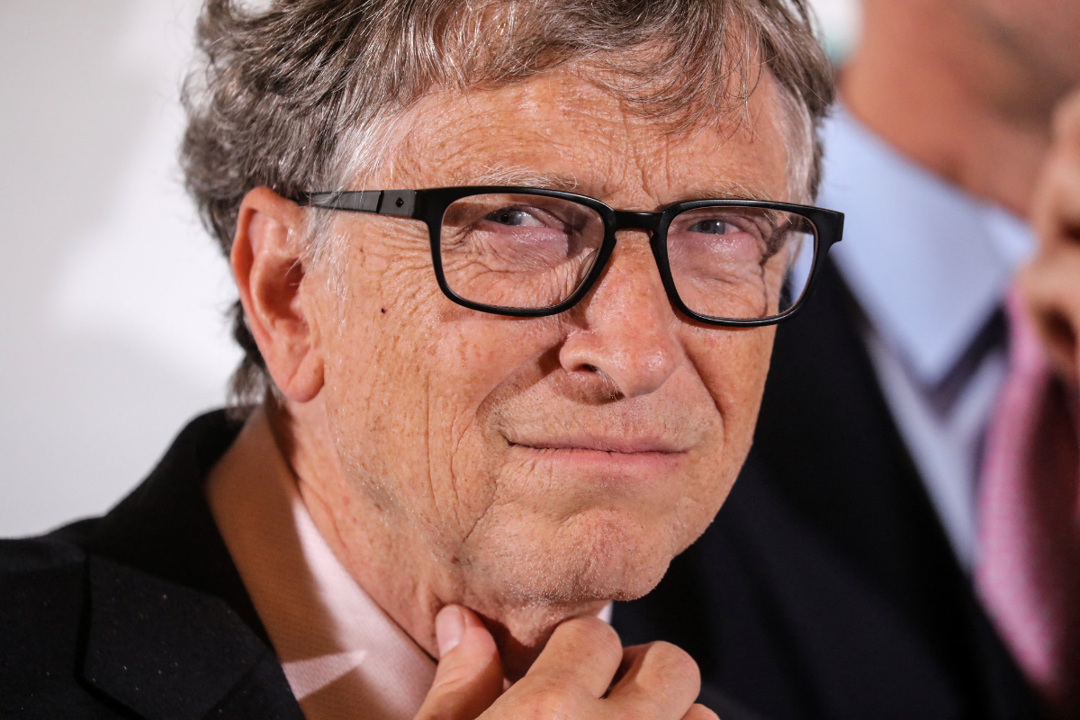 Señalan a Bill Gates de relaciones extraconyugales y de comportamiento inapropiado tras su divorcio