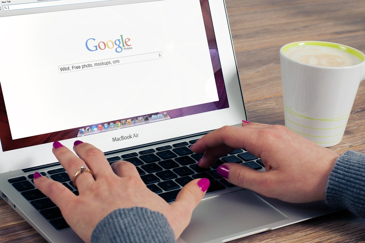 Google exigirá a empleados de oficinas vacunarse contra covid-19