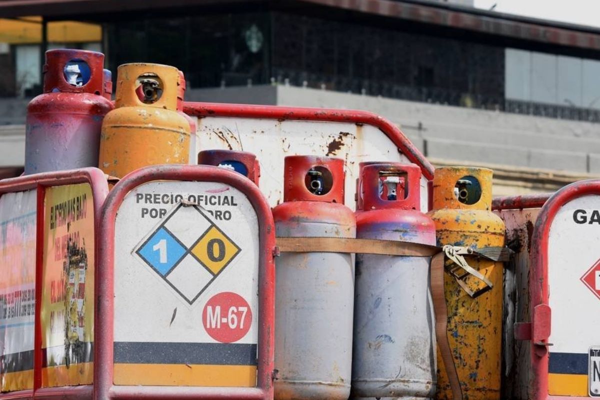 AMLO da las gracias a distribuidores de gas tras levantamiento de paro