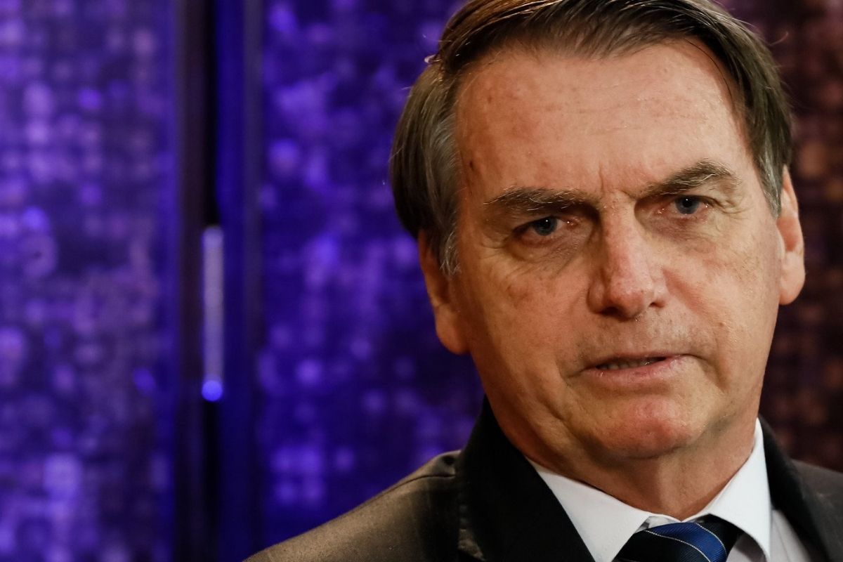 Bolsonaro encabeza caravana con simpatizantes tras semana de tensiones