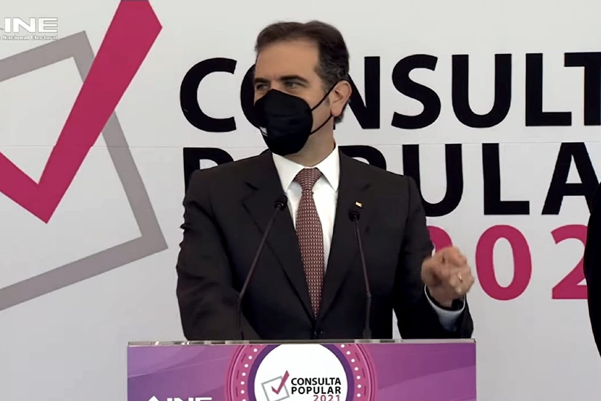 AMLO tendrá que regresar a la CDMX para votar en la Consulta Popular: Lorenzo Córdova