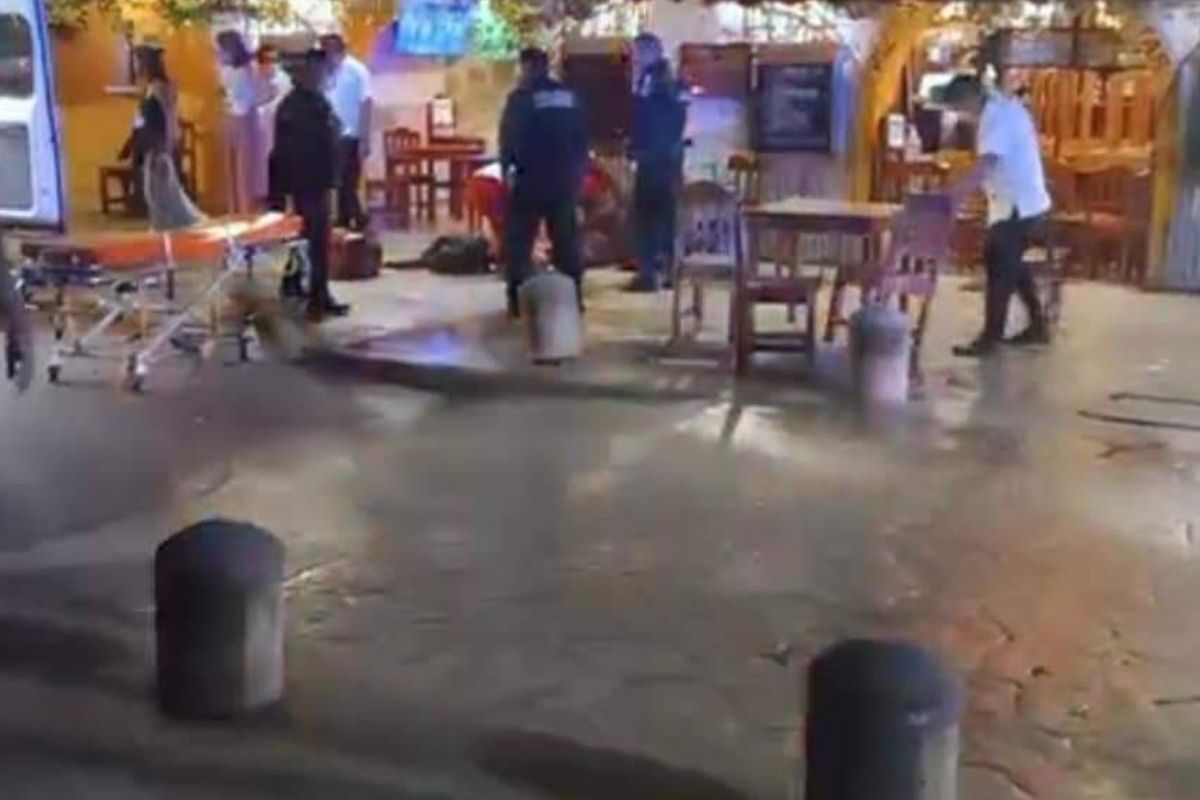 Mueren dos extranjeros tras balacera en restaurante de Tulum