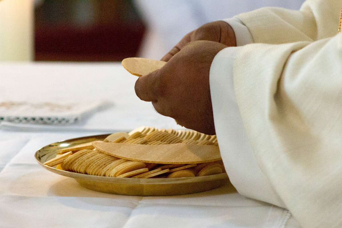 ¡Documentados, hasta 3 mil 200 casos de pederastas en Iglesia católica de Francia desde 1950!