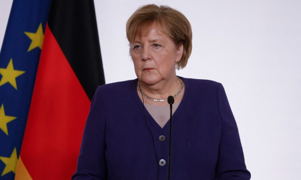 Merkel pide “esfuerzo nacional” para acabar con nueva ola de Covid-19