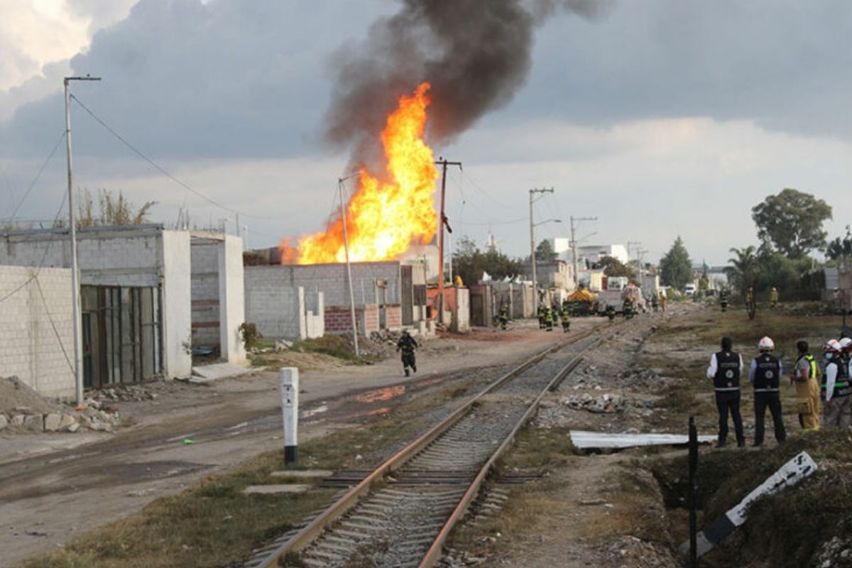 Suman cinco fallecidos tras explosión en Puebla; hay cuatro hospitalizados