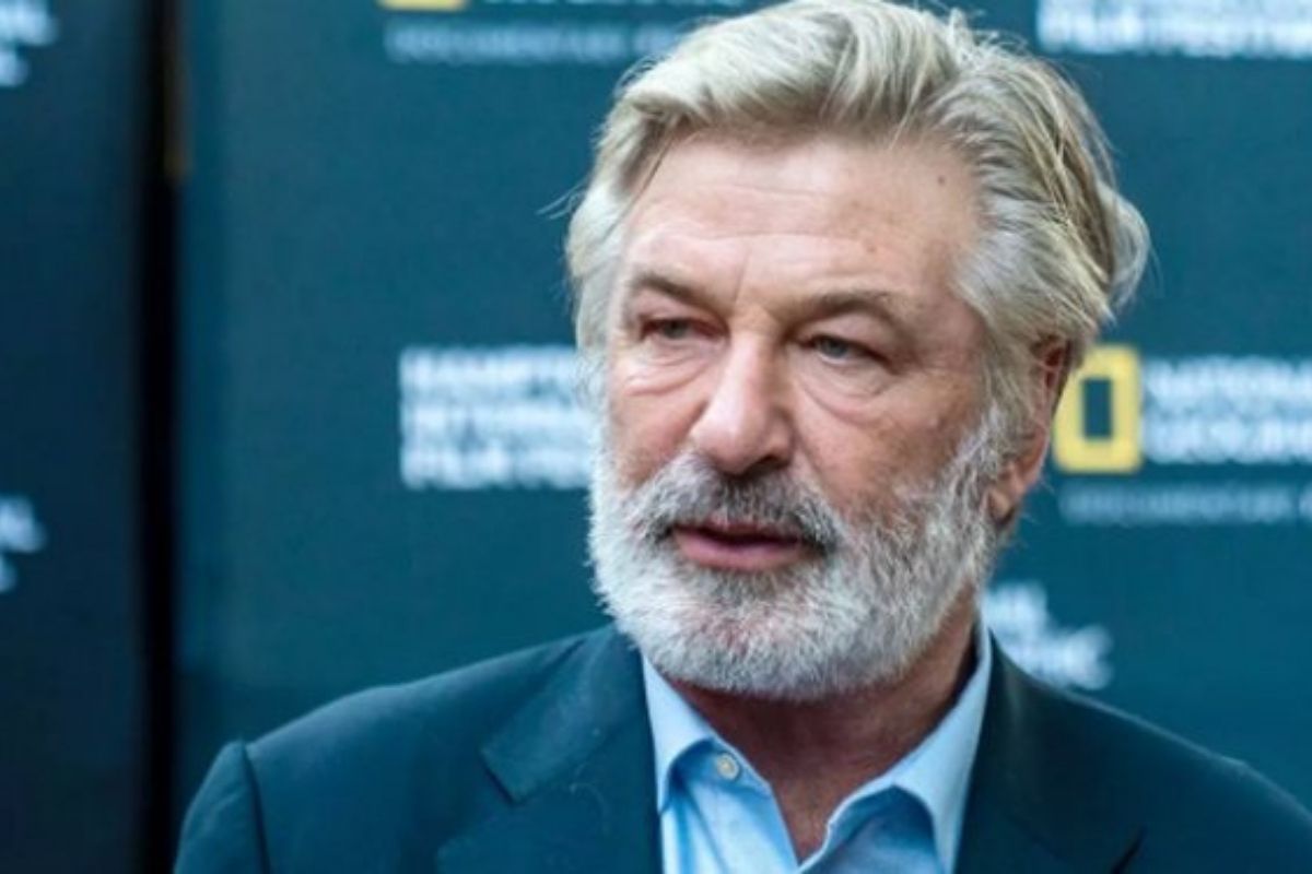 Alec Baldwin niega haber disparado a Halyna Hutchins