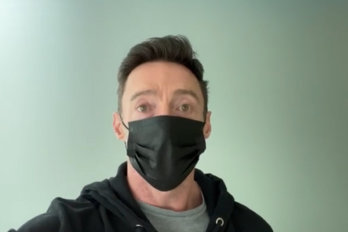 Hugh Jackman da positivo a Covid-19