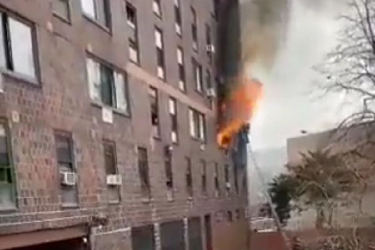 Decenas de heridos en incendio en edificio del Bronx, Nueva York