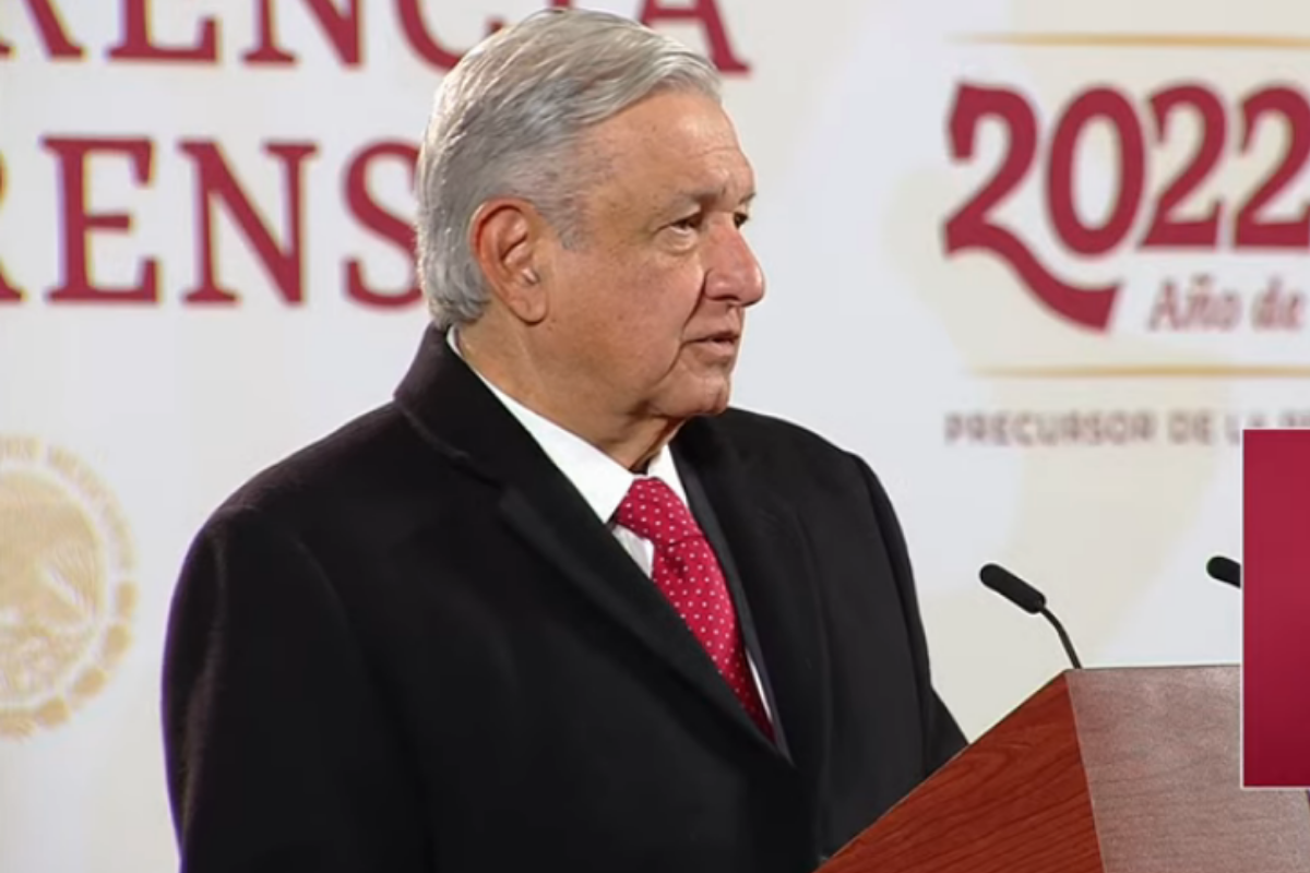 López Obrador abandona la mañanera para ceder espacio a petroleros