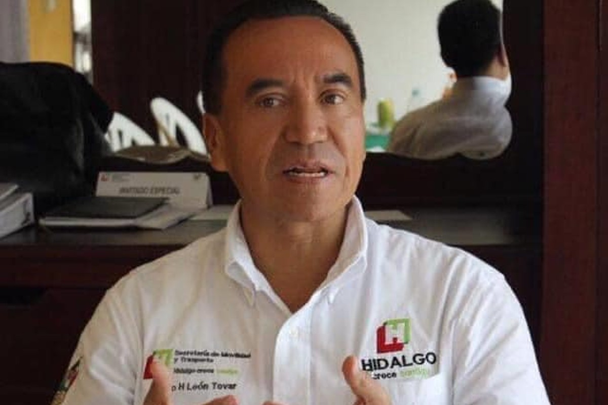 Rufino H León Tovar impugna postulación de Menchaca Salazar por Morena