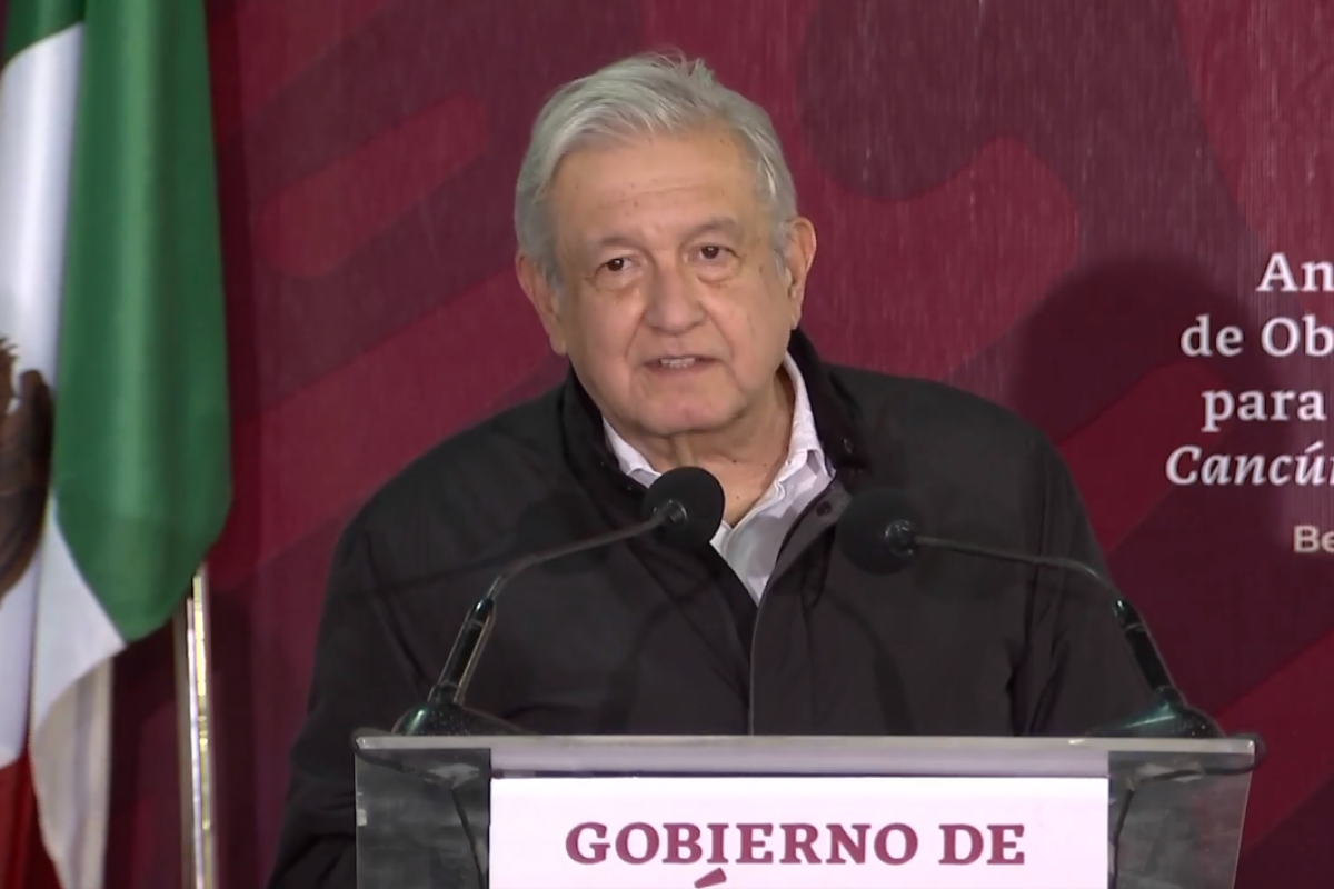 Para desarrollo turístico en Cancún, AMLO presenta plan de infraestructura