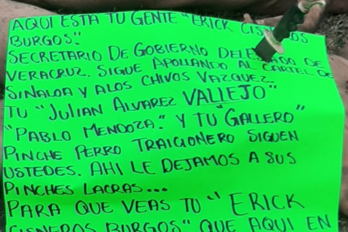 ¡Ahora en Veracruz! Hallan 9 cadáveres en carretera La Tinaja- Ciudad Isla junto a narcomensaje