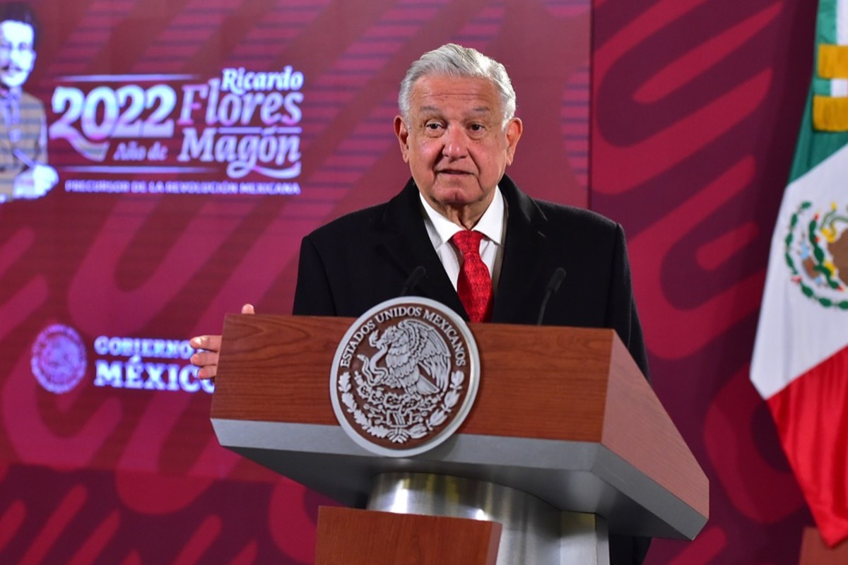 AMLO confirma que tomará su vuelo a Villahermosa, Tabasco, en el AICM, no en el AIFA