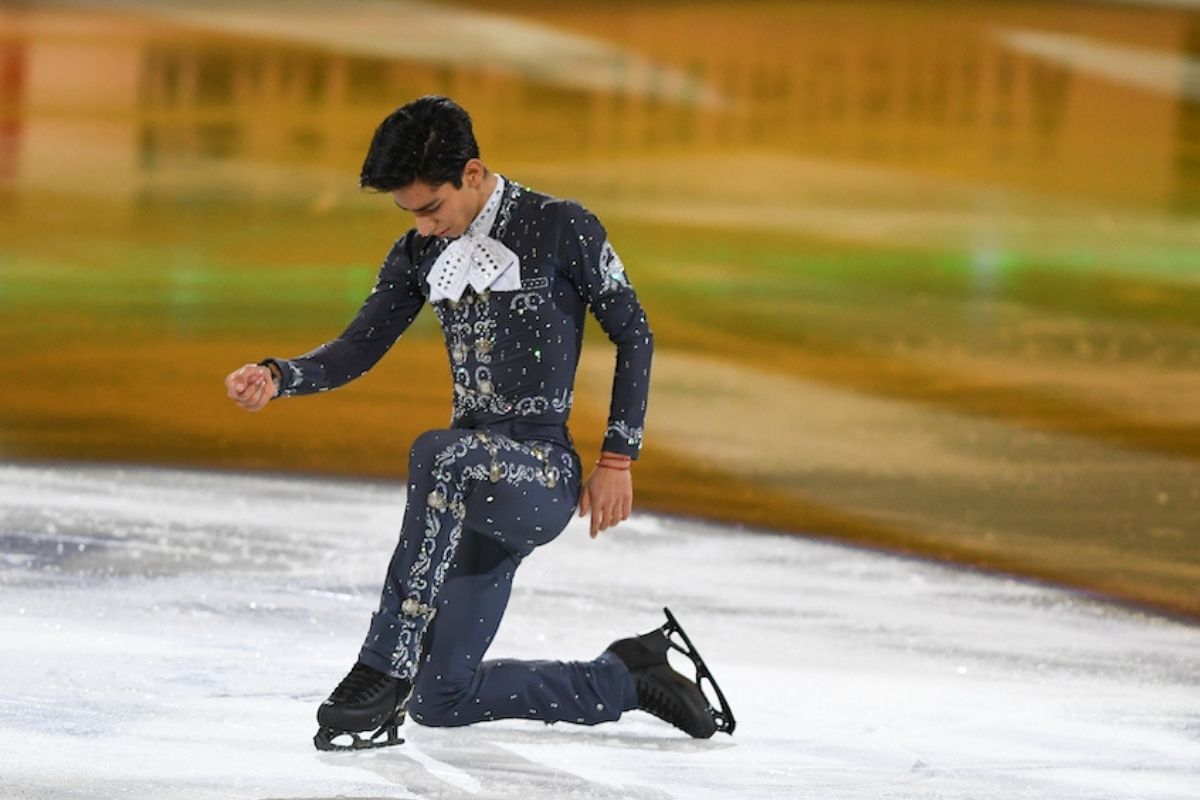 Donovan Carrillo prepara su presentación en la Final de Beijing 2022 al ritmo de Carlos Rivera