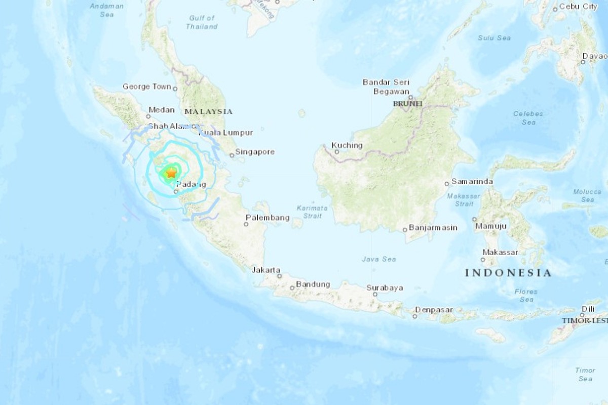 Terremoto de magnitud 6.2 golpea la isla de Sumatra, Indonesia