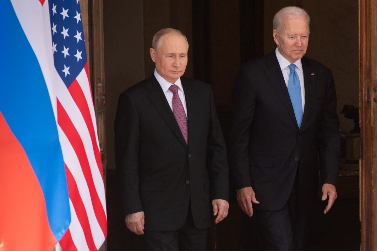 Putin y Biden aceptan cumbre de Macron para frenar crisis de Ucrania