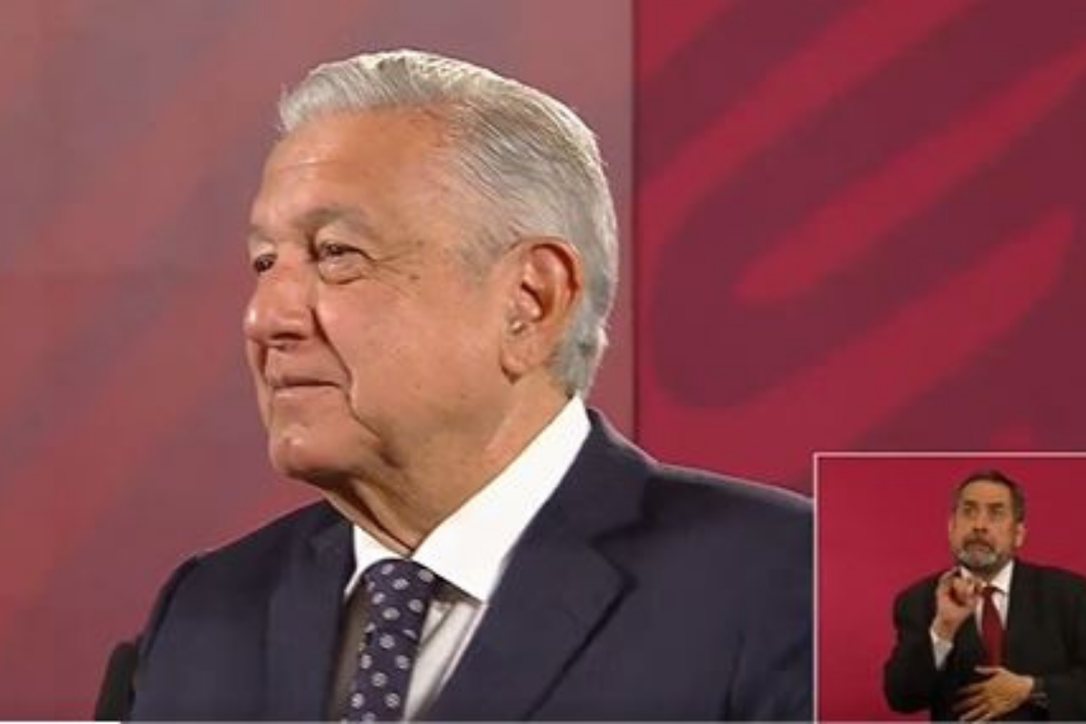 AMLO califica de “fifís” a Eugenio Derbez y Omar Chaparro por protesta contra Tren Maya