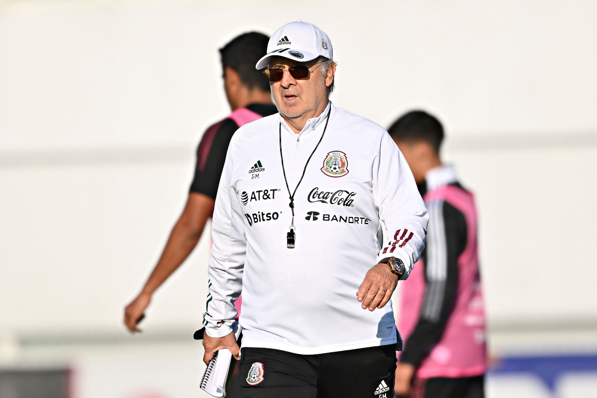 Tata Martino no viajará a Honduras con la Selección Mexicana por recomendación médica