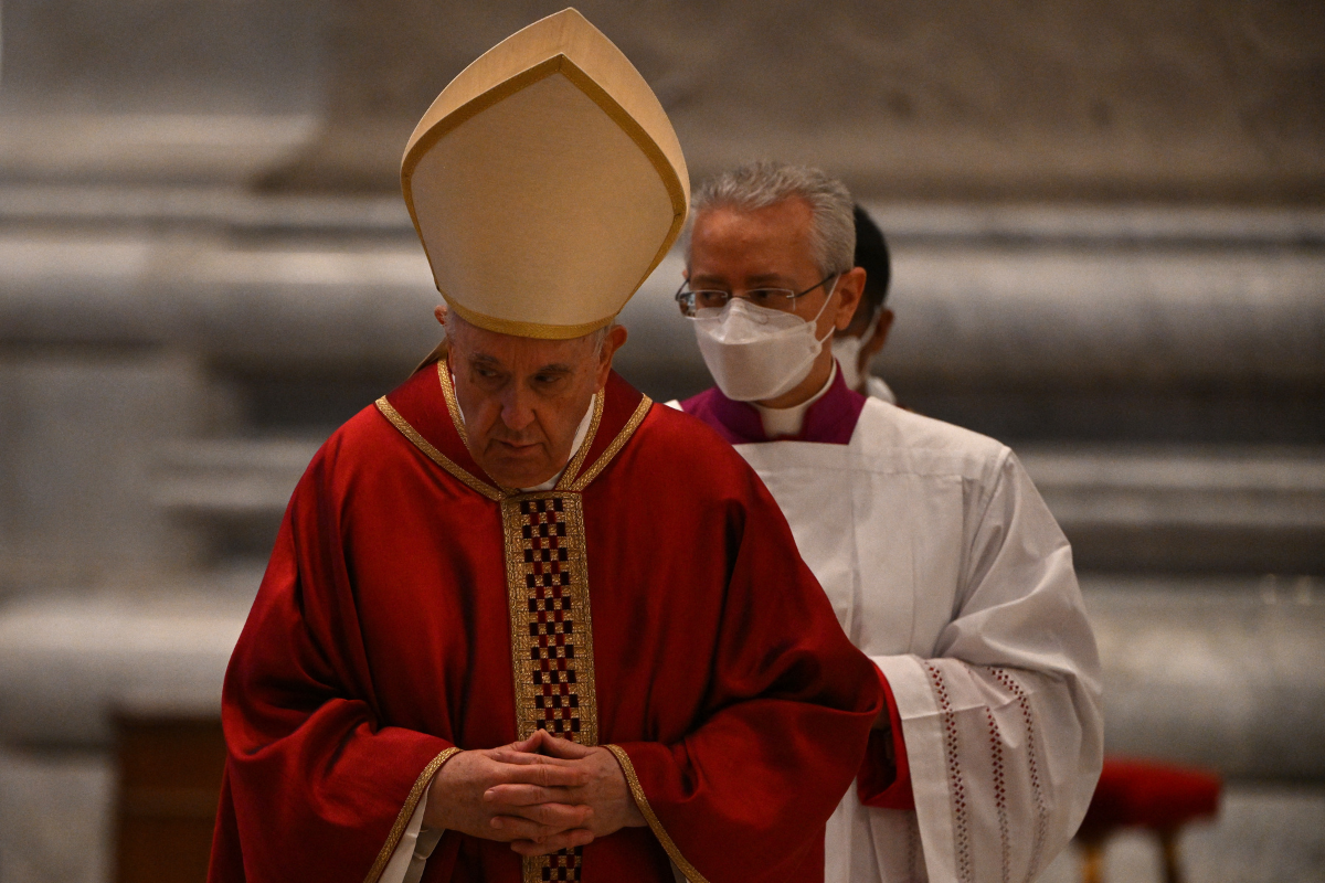 “El mundo está en guerra”, el Papa Francisco en pleno viernes Santo