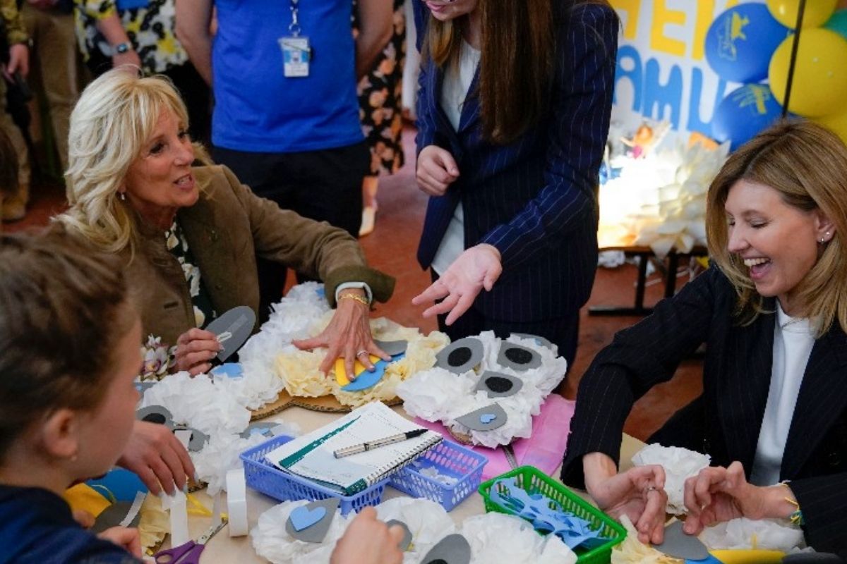 Jill Biden, primera dama de EU, visita Ucrania por sorpresa