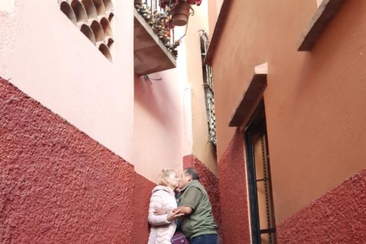 ¡Vamos! Reabren Callejón del Beso en Guanajuato