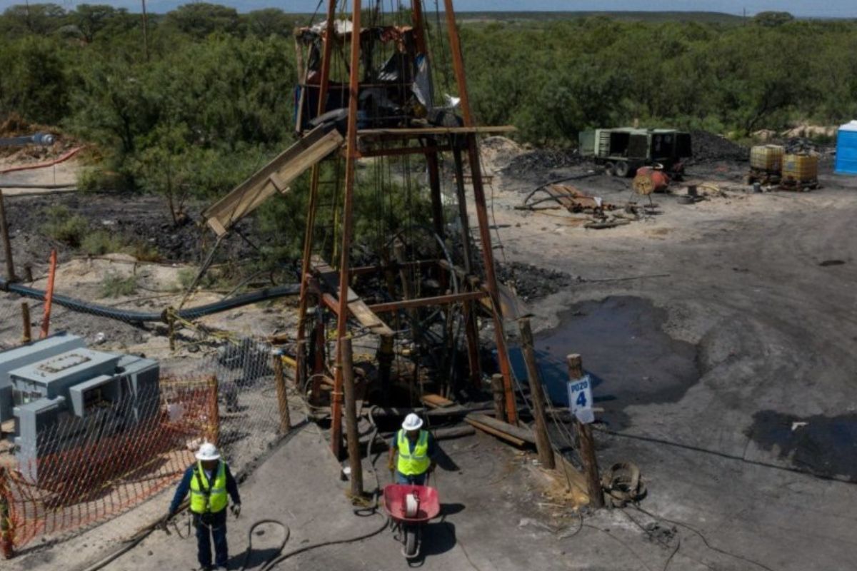 Filtración de agua complica rescate de mineros