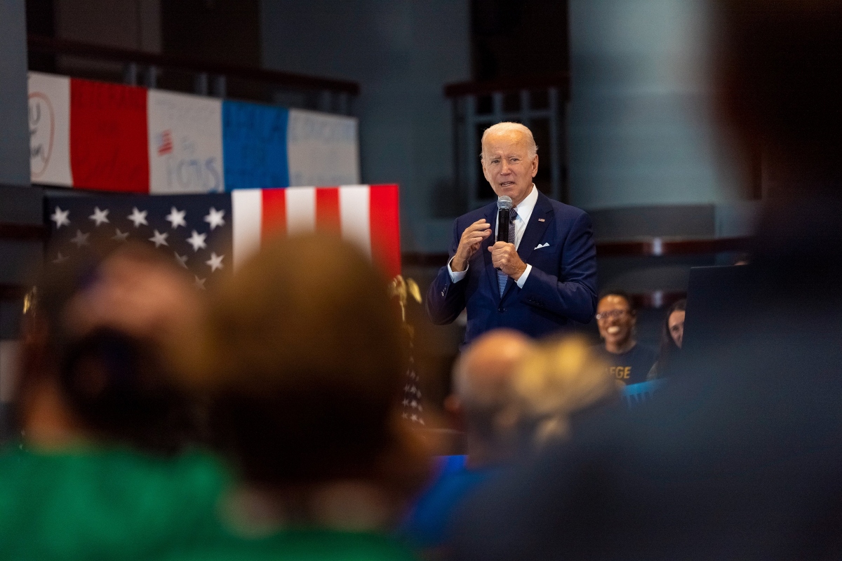 Joe Biden señala que la comunidad latina puede hacer “mejor” a EU